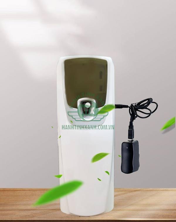 Máy xịt phòng tự động pin sạc hiện đại hơn nhưng giá cao hơn