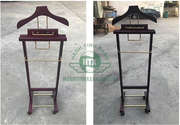 Giá treo đồ vest bằng gỗ có bánh xe