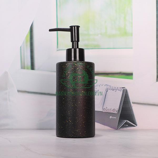 Sử dụng thiết bị cẩn thận, tránh làm rơi vỡ