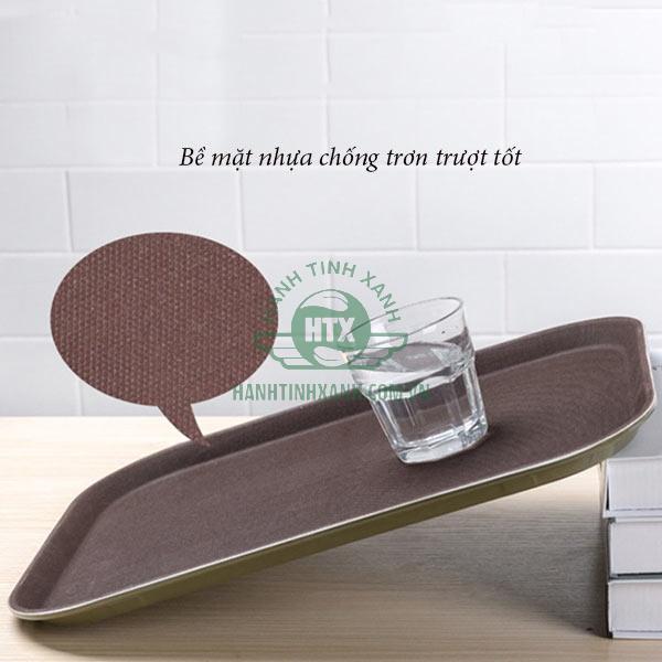 Bề mặt nhám giúp giữ đồ đứng vững tốt hơn - Khay phục vụ chống trượt
