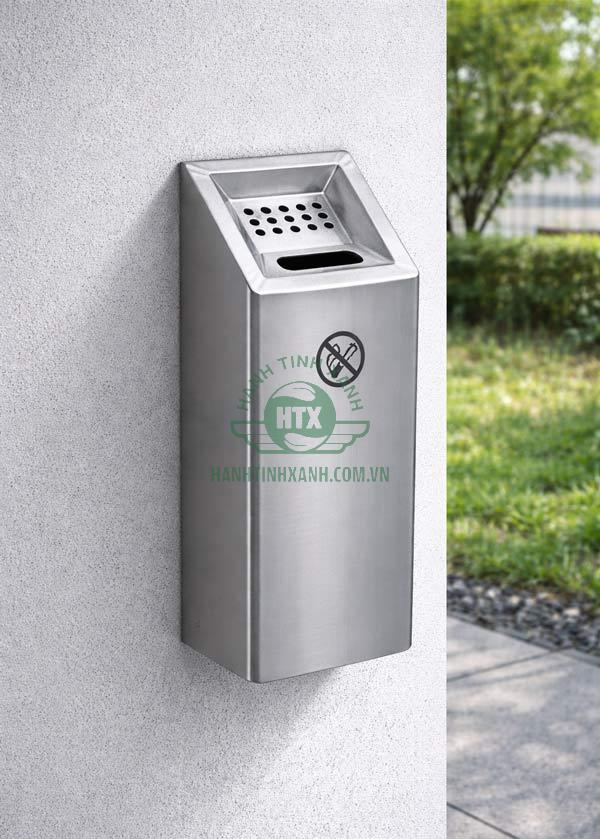 Kiểm tra tổng thể bề mặt, tem nhãn mác trên cây gạt tàn treo tường