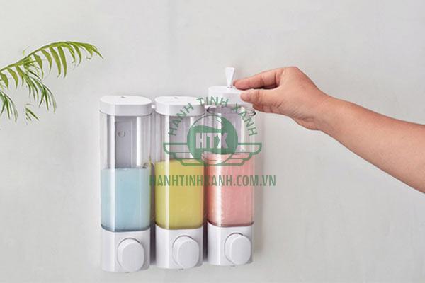 Mẫu bình đựng dung dịch nước rửa tay dạng treo tường