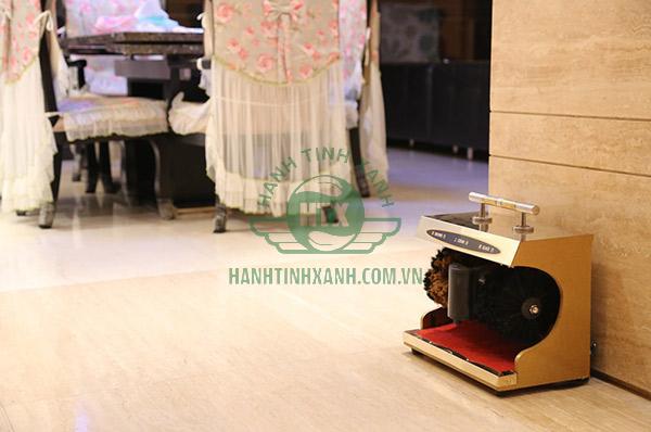 Máy đánh giày gia đình thiết kế nhỏ gọn