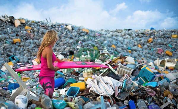 Tình trạng rác thải hiện nay đang ở mức báo động mang đến thách thức cho nhiều cộng đồng