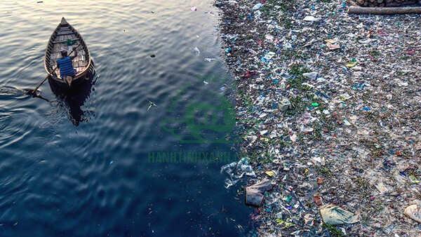 Lượng rác thải nhựa đổ ra biển mỗi năm ở Việt Nam chiếm đến 6% tổng lượng rác thải ra biển của toàn thế giới