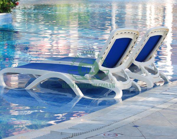 Giường bể bơi ngập nước thường là loại không có bánh xe