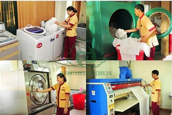 Bộ phận giặt là khách sạn có trách nhiệm làm sạch mọi đồ vải