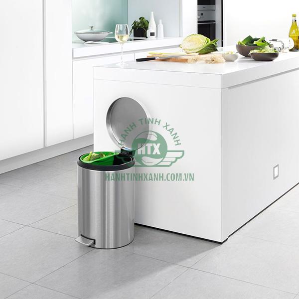 Tầm quan trọng của thùng rác inox trong bếp ăn