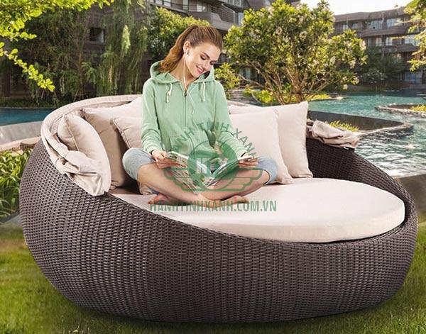 Hành Tinh Xanh - địa chỉ bán giường và phụ kiện nệm giường hồ bơi