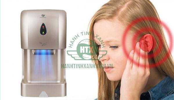 Khi hoạt động máy hơ tay phát ra tiếng ồn cao