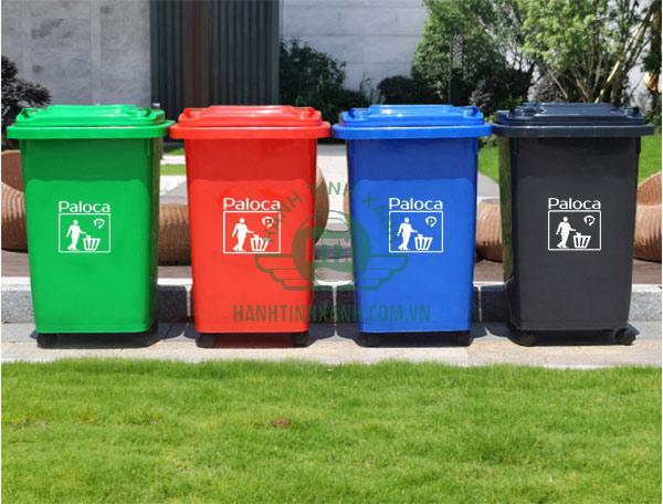 Rác thải đựng trong thùng không bị lộ ra ngoài