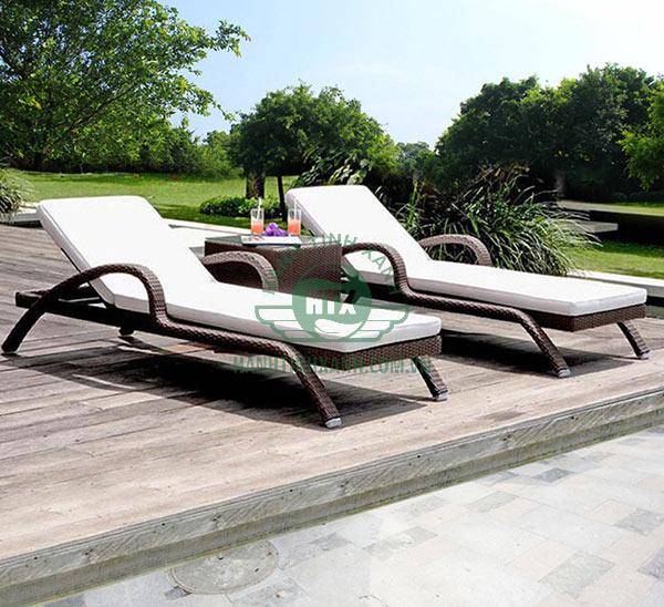 Ghế bể bơi mua tận tưởng sản xuất sẽ có giá rẻ hơn rất nhiều