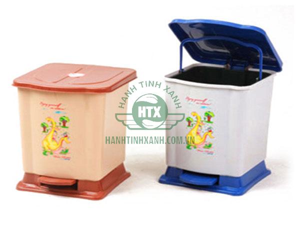 Thùng rác đạp chân 7L 