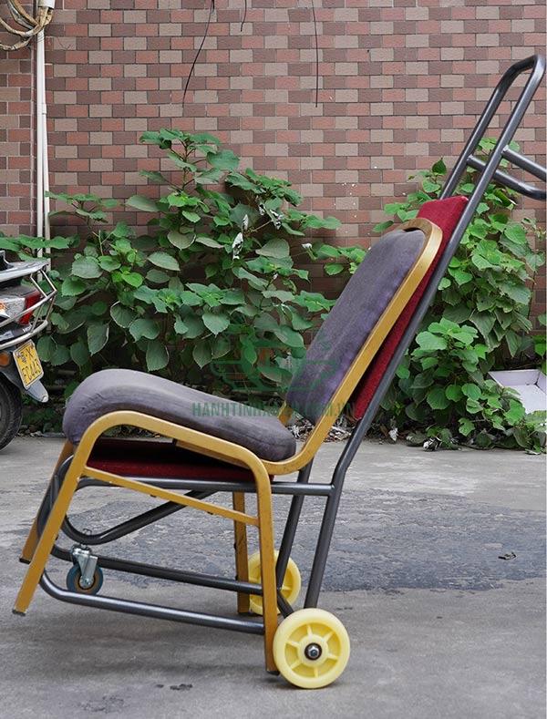 Xe đẩy ghế giá tiền rẻ thường có tải trọng không cao