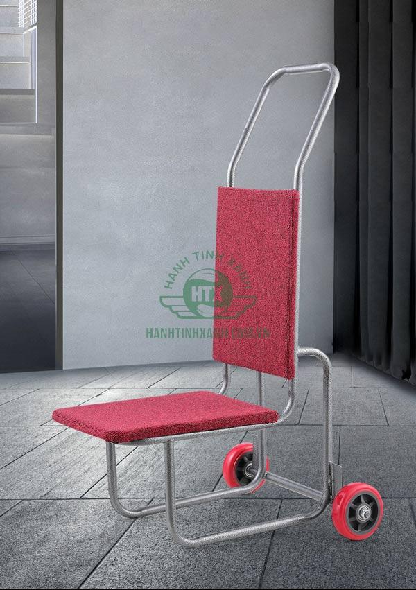 Xe đẩy ghế khung inox được đánh giá cao hơn về khả năng hạn chế han gỉ