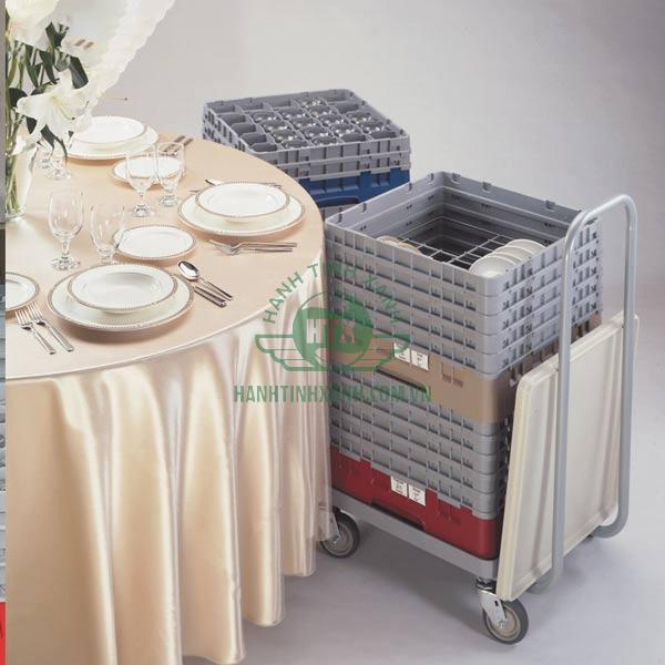 Sử dụng xe chở khay rack nhà hàng đúng cách là điều quan trọng