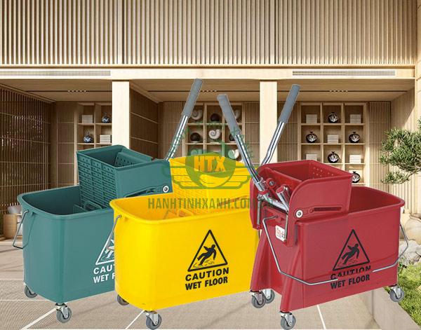 Xe lau sàn bằng nhựa với tông màu sinh động