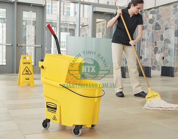 Hành Tinh Xanh cung cấp các loại xe vắt móp, cây lau nhà