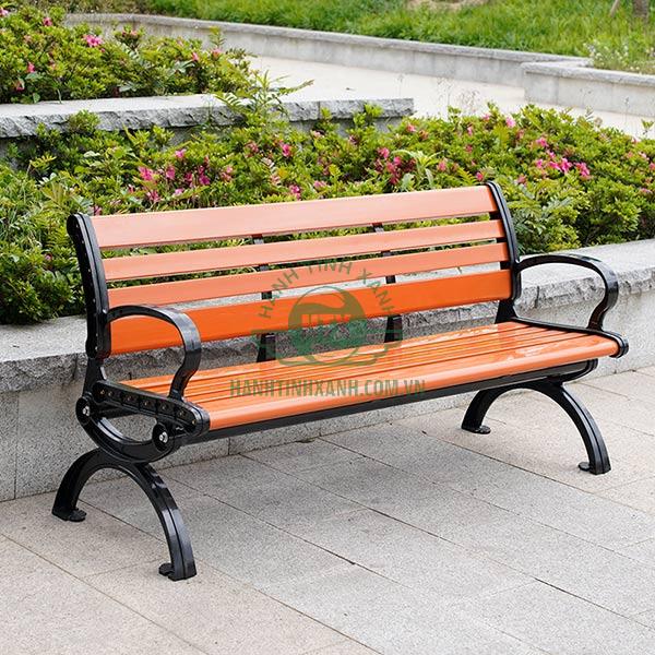 Mẫu ghế công viên bằng gỗ nhựa được ưa chuộng