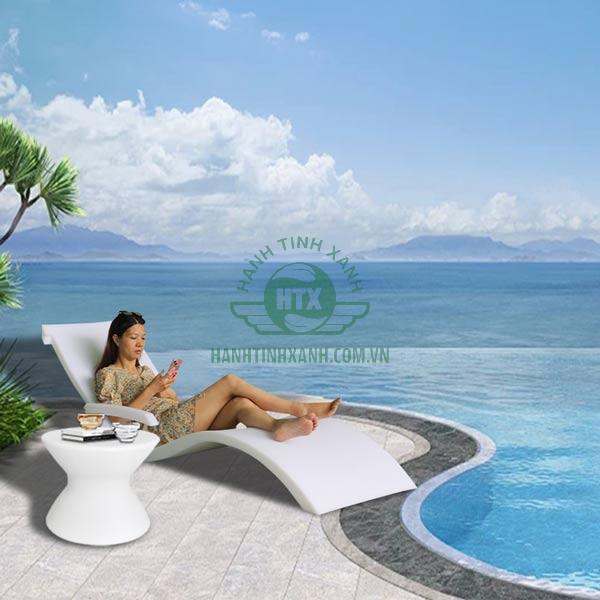 Mẫu ghế hồ bơi tạo hình chữ S