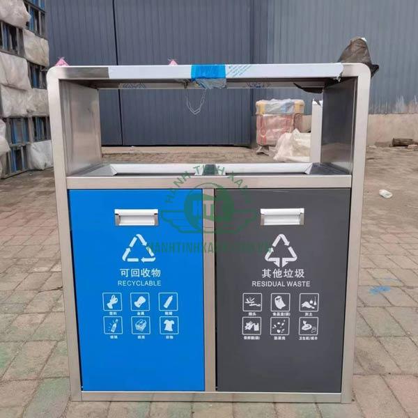 Hình ảnh thực tế thùng rác ngoài trời 2 ngăn phân loại rác