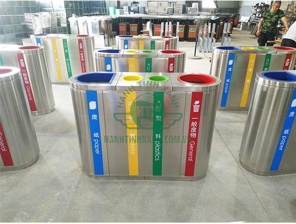 Hình ảnh chụp thật thùng rác 4 ngăn inox