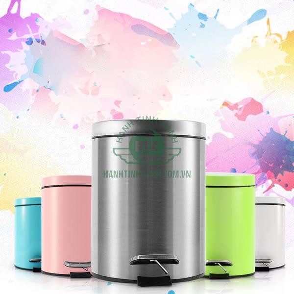 Mẫu thùng rác inox sơn màu kiểu dáng đạp chân