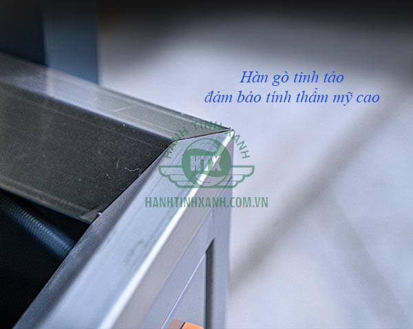 Khung viền thép sơn tĩnh điện được làm cẩn thận không để lại gờ cạnh sắc