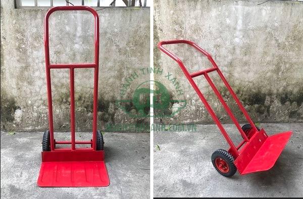 Hình ảnh chụp tại kho của xe đẩy hàng 2 bánh sau khi lắp đặt