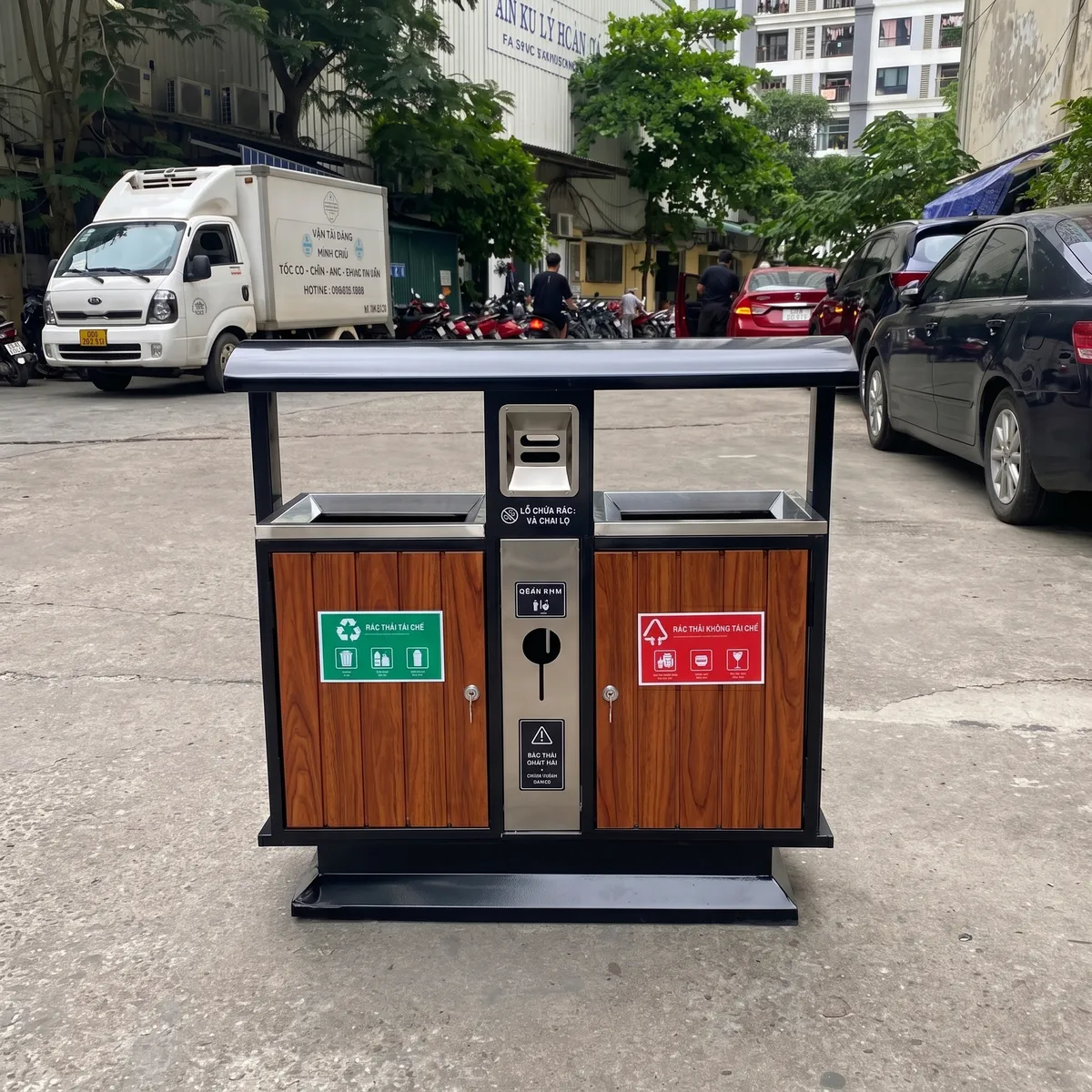 Mẫu thùng rác gỗ đẹp cho cảnh quan xanh