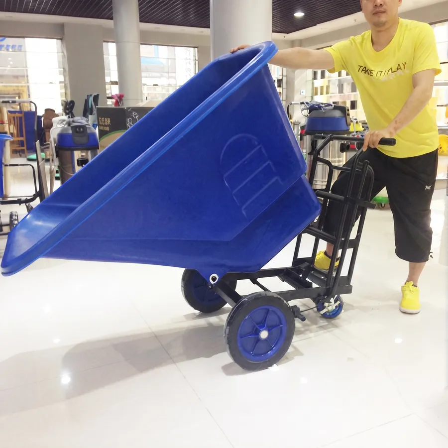 Xe gom rác bằng nhựa