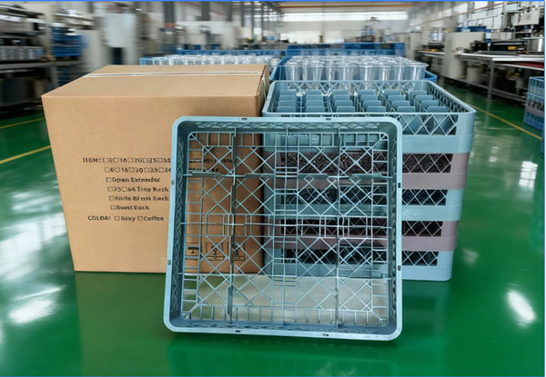 Hành Tinh Xanh sở hữu nhiều rack nhựa đựng ly cốc, bát đĩa