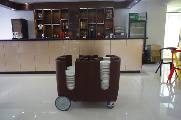 Xe chở bát đĩa nhà hàng chuyên dụng