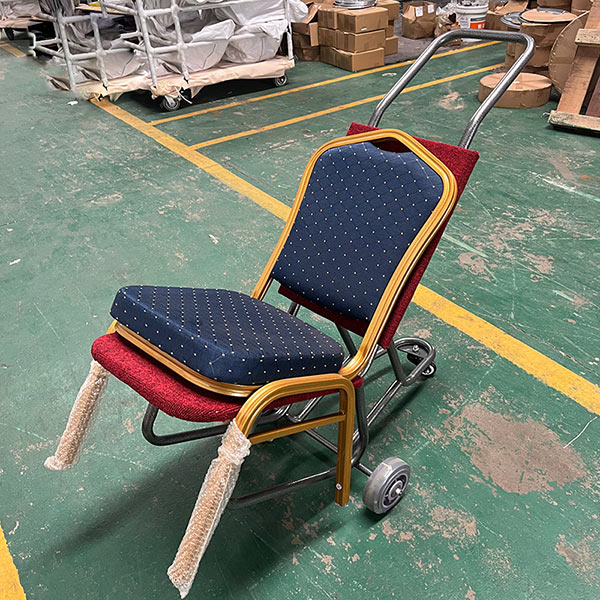 Dễ dàng sắp xếp ghế lên xe chở