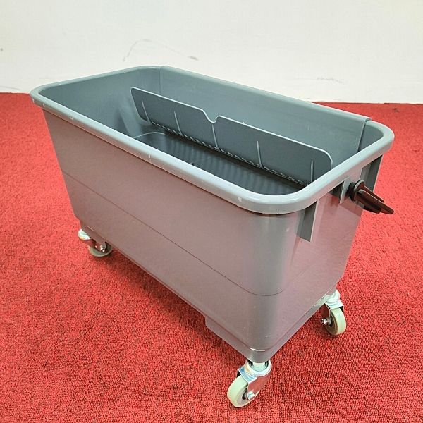 Hình ảnh thực tế sản phẩm xô lau kính