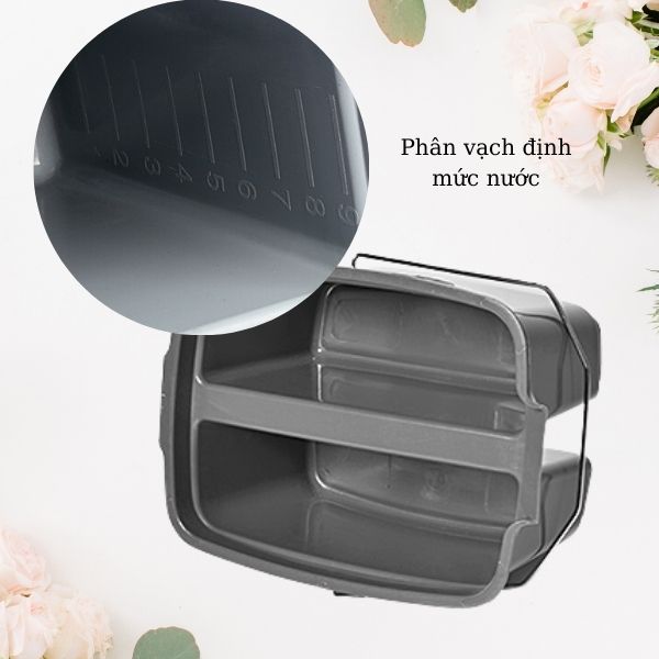 Bên trong xô đựng thiết kế vạch phân định mức tiện lợi