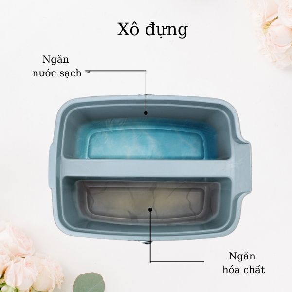 Thiết kế xô đựng nước lau kính với hai ngăn phân biệt